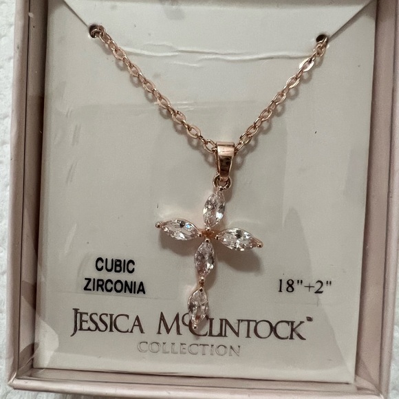 Jessica McClintoc   gold tone CZ cross necklace new in original box - Picture 4 of 4